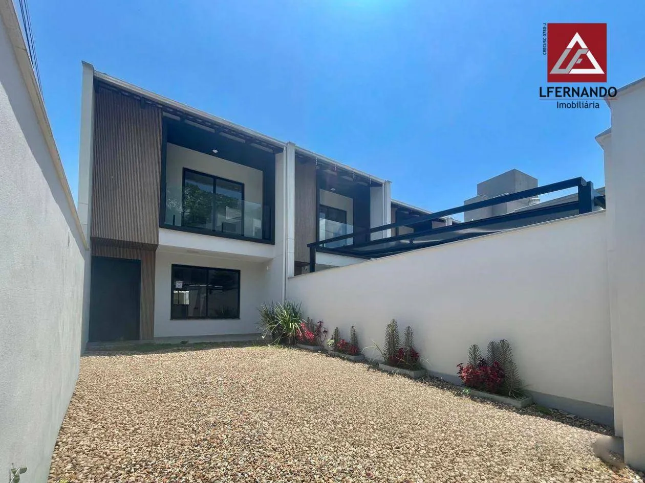Sobrado novo com 3 dormitórios, sendo 1 suíte à venda, 150 m por R$ 770.000 - Velha - Blumenau/SC - foto 1