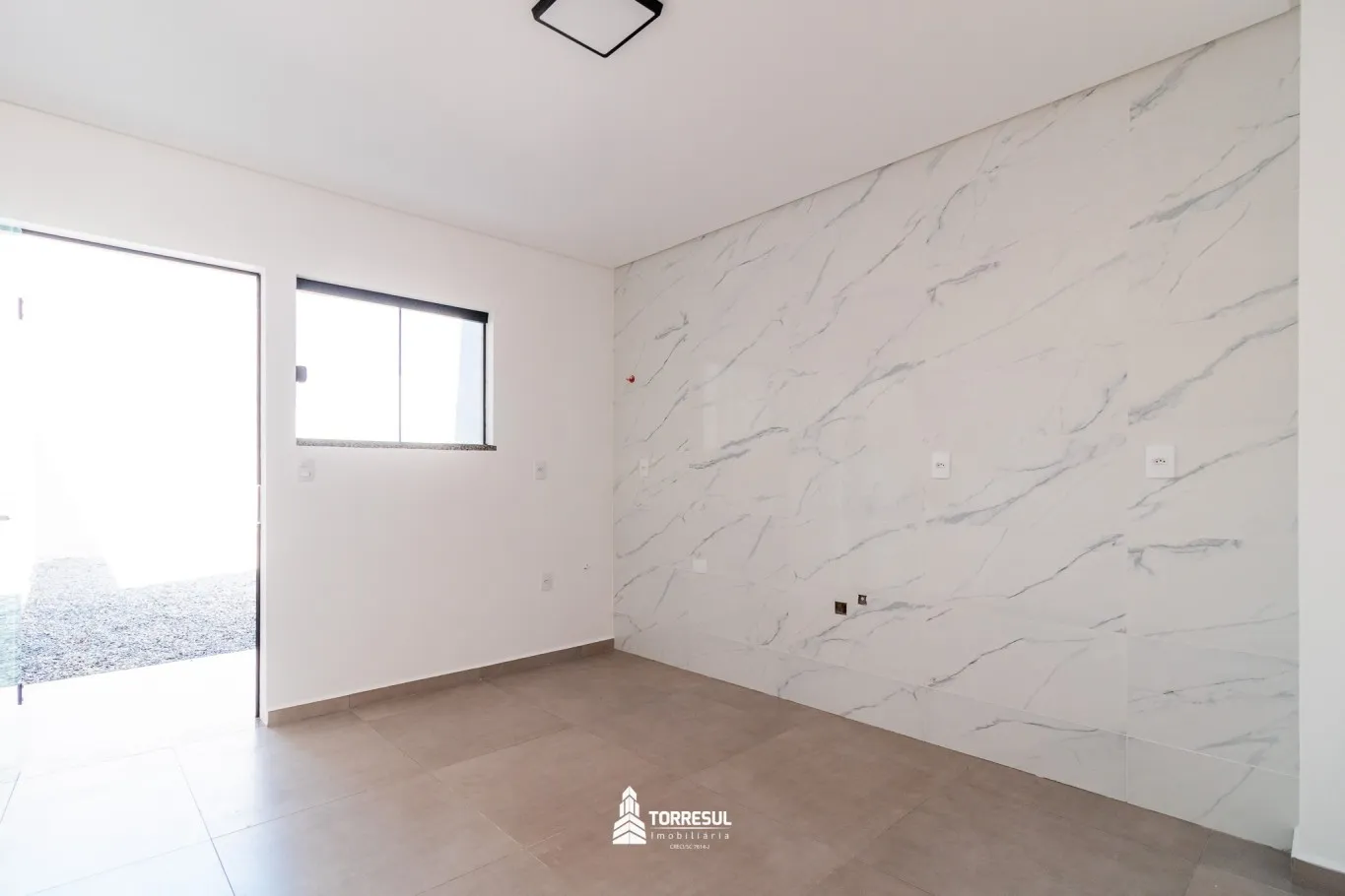 Sobrado novo com 2 suítes no Bairro Fortaleza em Blumenau — foto 4