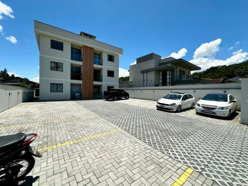 Apartamento com espaço externo e entrada individual. - foto 1