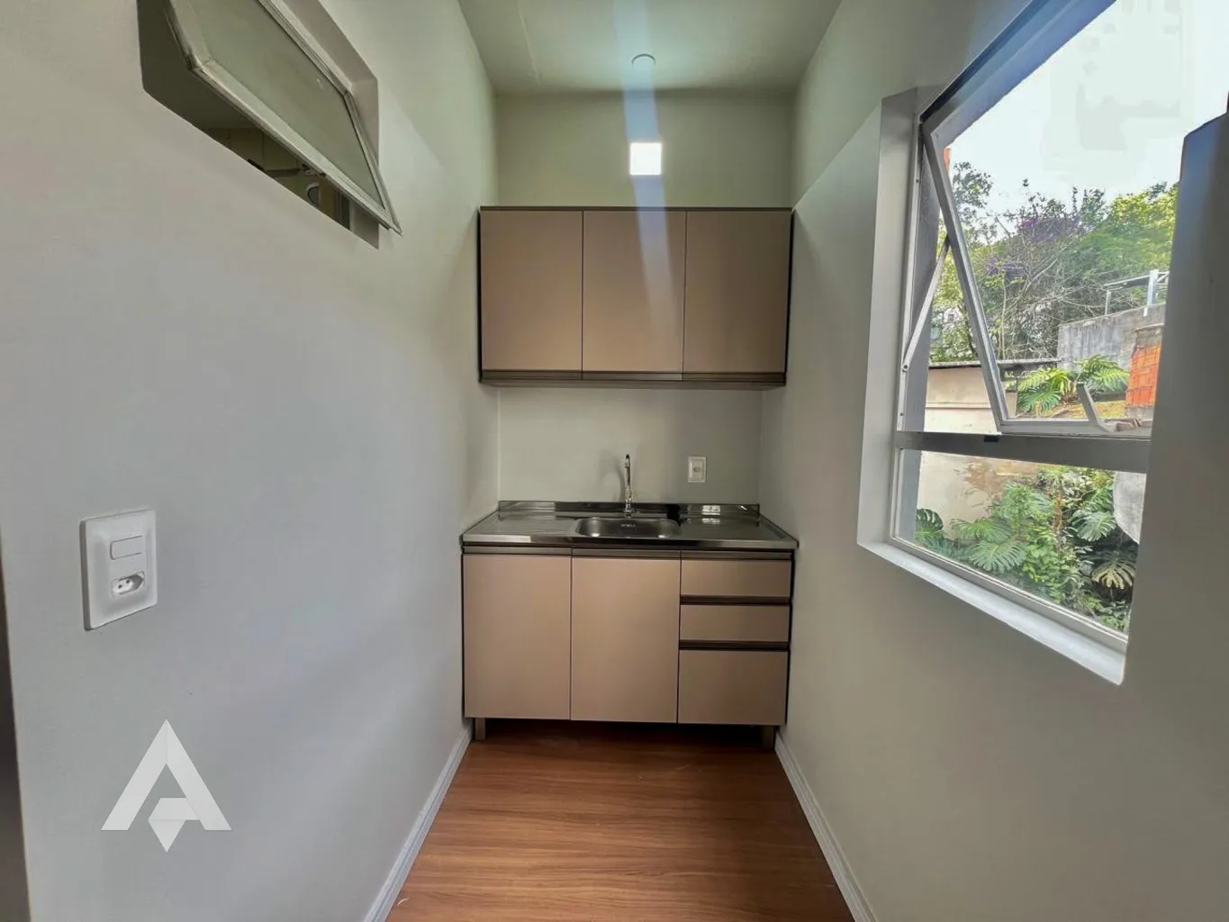 Apartamento de 1 dormitório para locação, por R$ 1.300,00 - Bairro Victor Konder - Blumenau/SC — foto 4