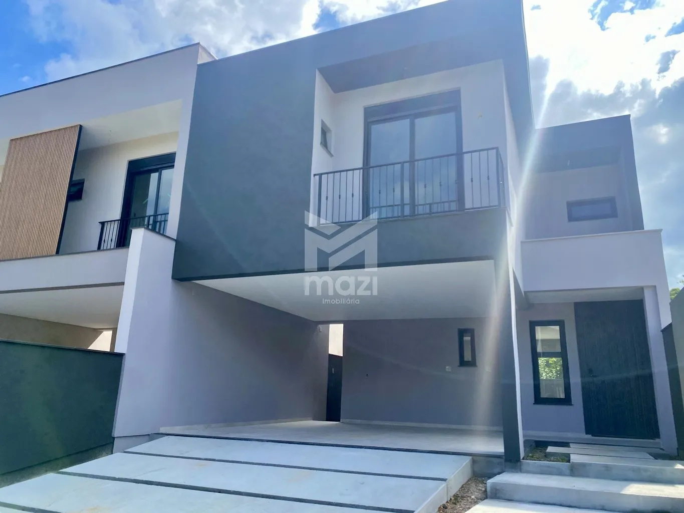 Sobrado de Alto Padrão a menos de 5 minutos do Centro de Timbó - Bairro Padre Martinho Stein - foto 1