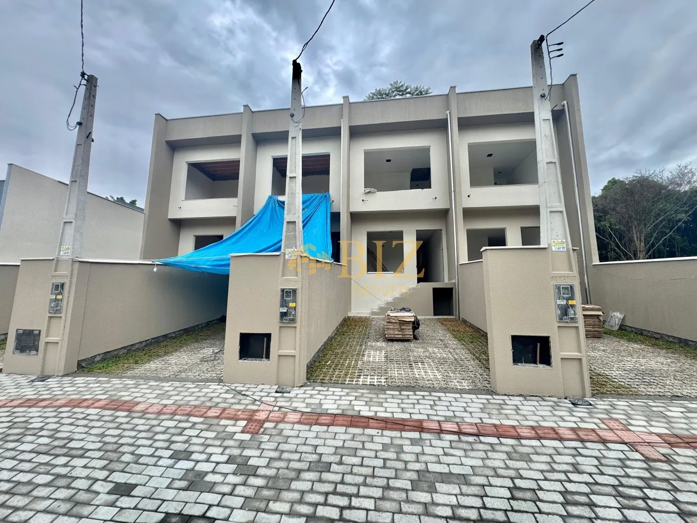Sobrados com 2 suítes, amplo espaço nos fundos, no Bairro Itoupava Central! — foto 4