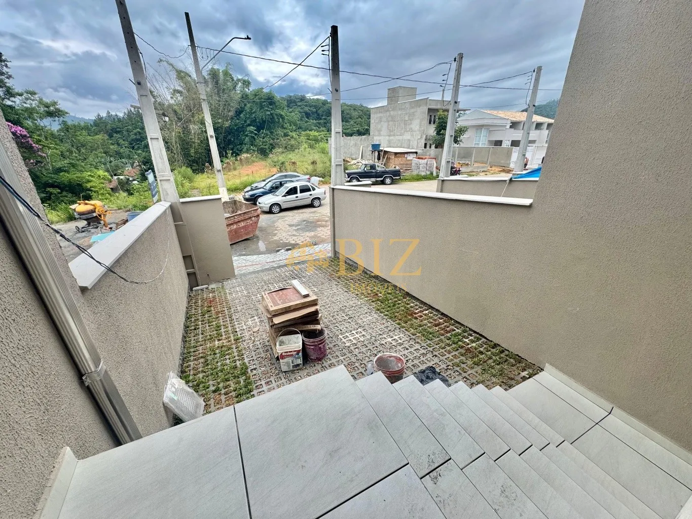 Sobrados com 2 suítes, amplo espaço nos fundos, no Bairro Itoupava Central! — foto 7