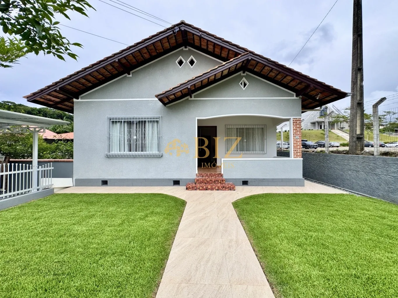 Casa mobiliada com 2 dormitórios, no bairro Itoupava Central, próximo da empresa WEG! - foto 1