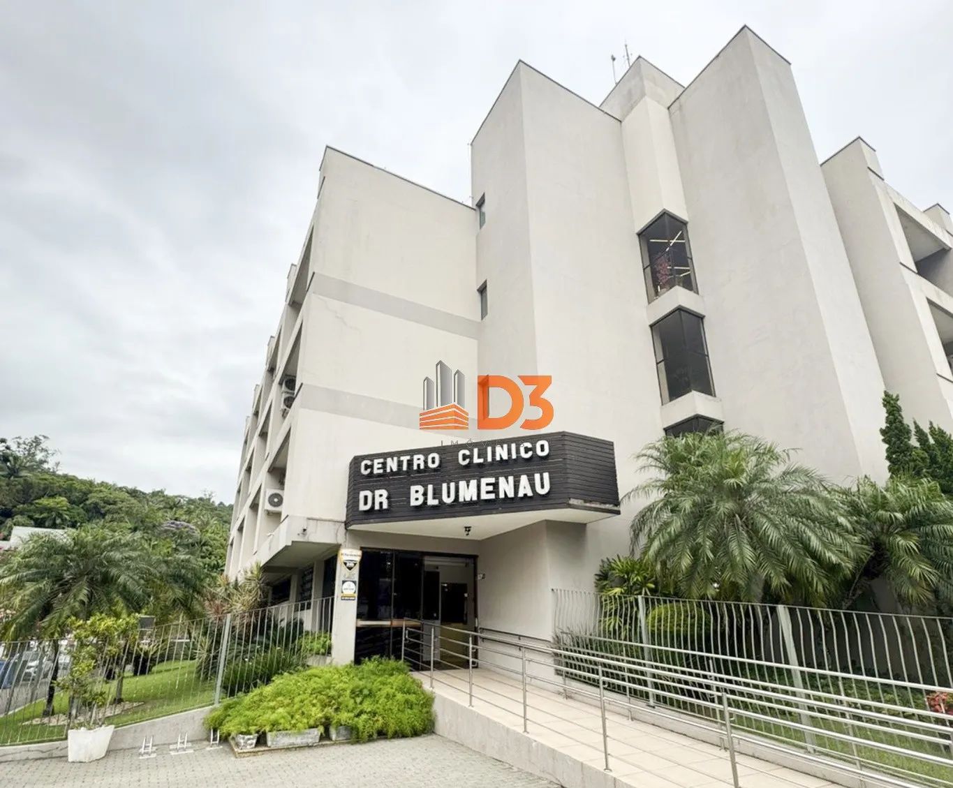 Sala comercial localizada no Centro Clínico Dr. Blumenau - foto 1