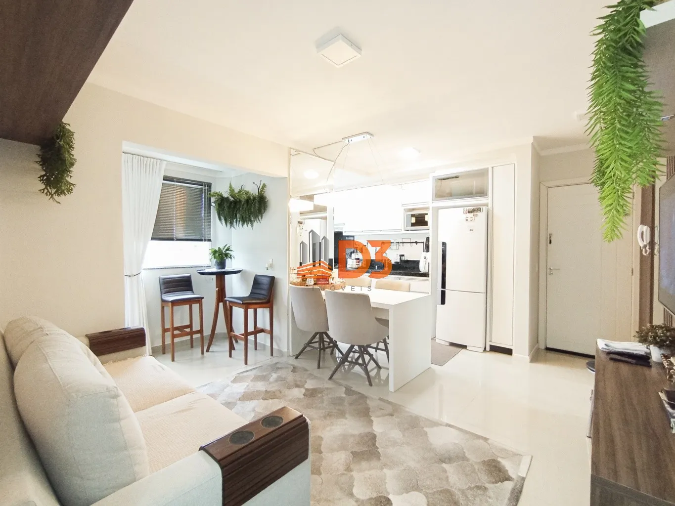 Amplo apartamento semimobiliado com suíte a venda no Passo Manso - foto 1