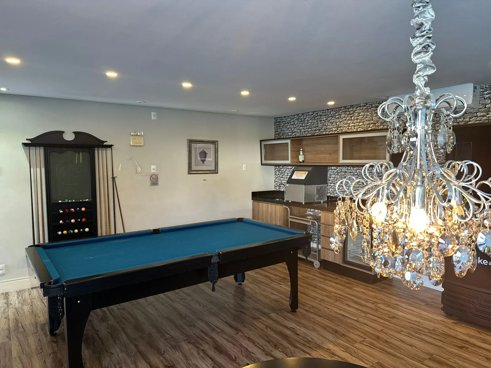 Oásis de Conforto e Segurança: Casa Pronta para Morar em Condomínio Fechado em Balneário Camboriú — foto 2