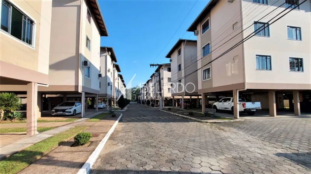APARTAMENTO SEMIMOBILIADO COM TRÊS DORMITÓRIOS - BAIRRO VELHA CENTRAL - foto 1