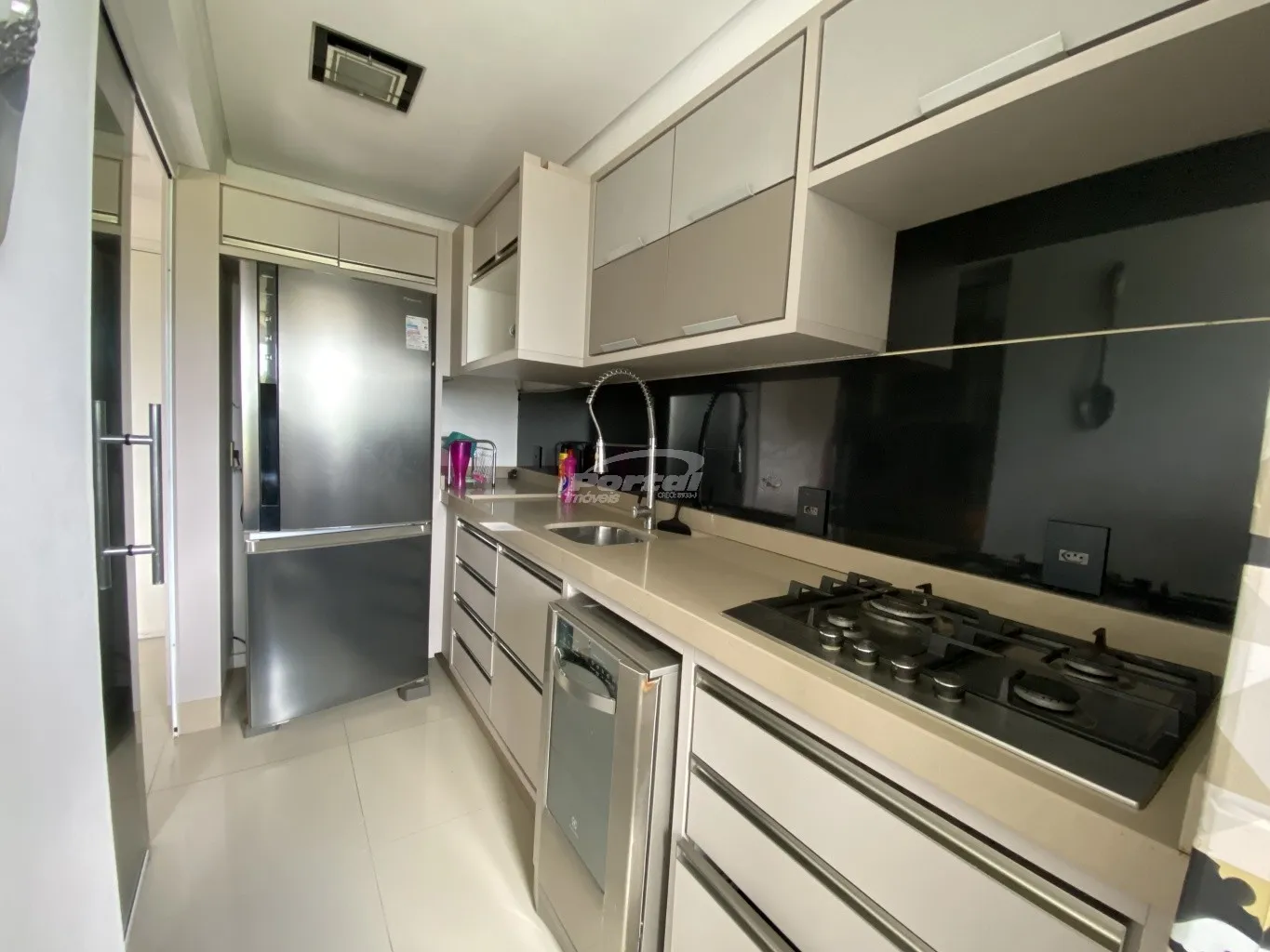 Apartamento mobiliado em condomínio completo, com 2 quartos e sacada com churrasqueira no Passo Manso em Blumenau! — foto 6