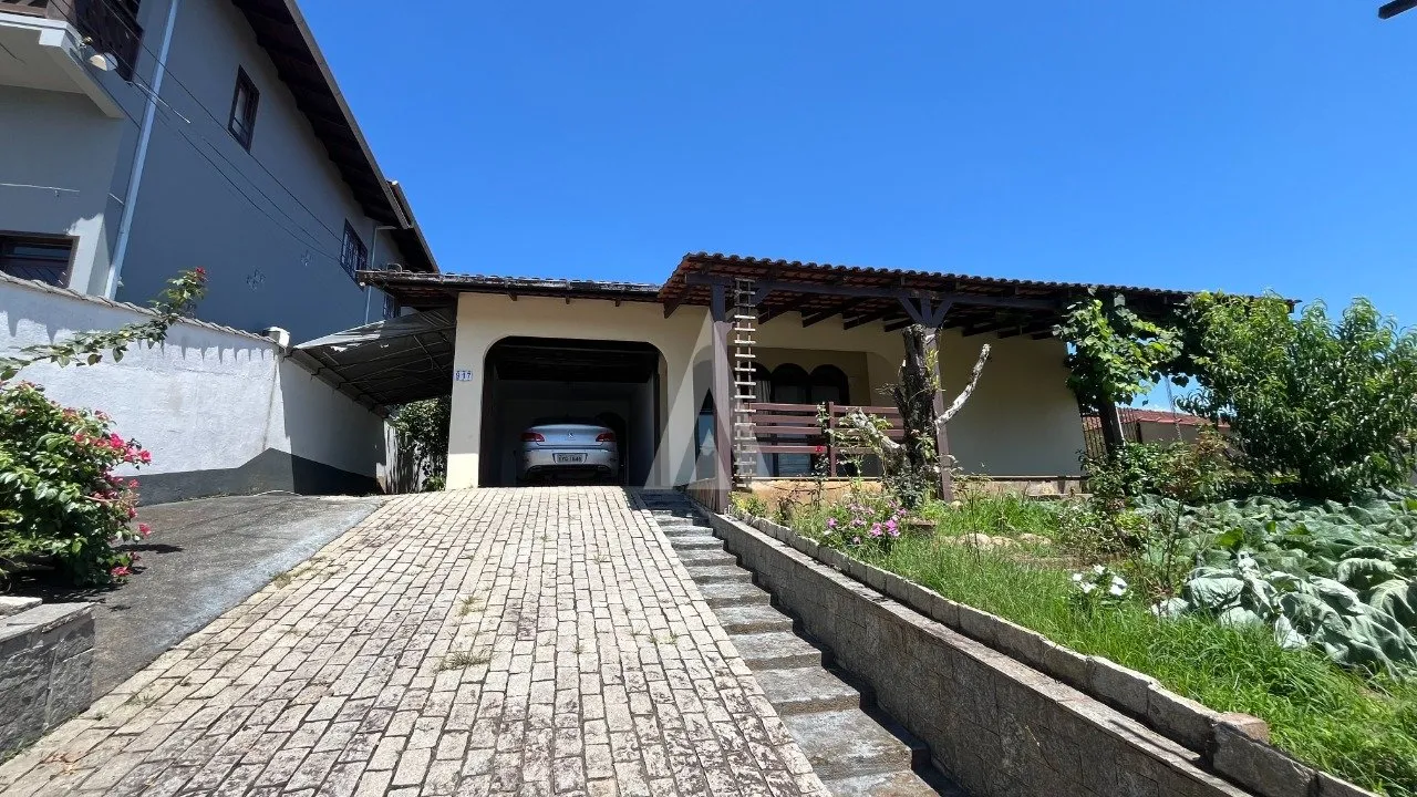 Casa com 1 suíte e 2 quartos à venda no bairro Itaum em Joinville-SC por R$620.000,00. - foto 1