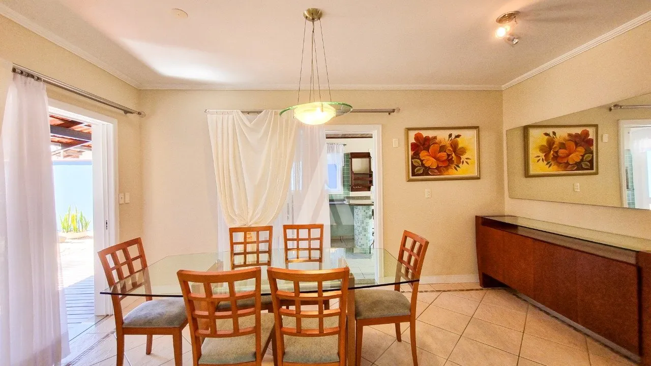 Casa com 4 quartos ( 1 suíte master) à venda no bairro Santo Antônio em Joinville - SC por R$1.390.000,00. — foto 4