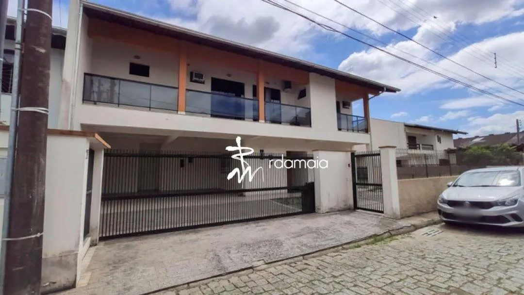 Casa com 5 dormitórios à venda, 310 m por R$ 1.400.000,00 - Garcia - Blumenau/SC - foto 1