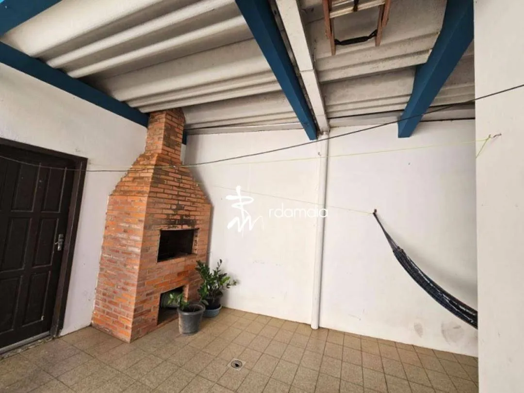 Casa com bom Terreno VENDE - Itoup Norte - BNU — foto 6