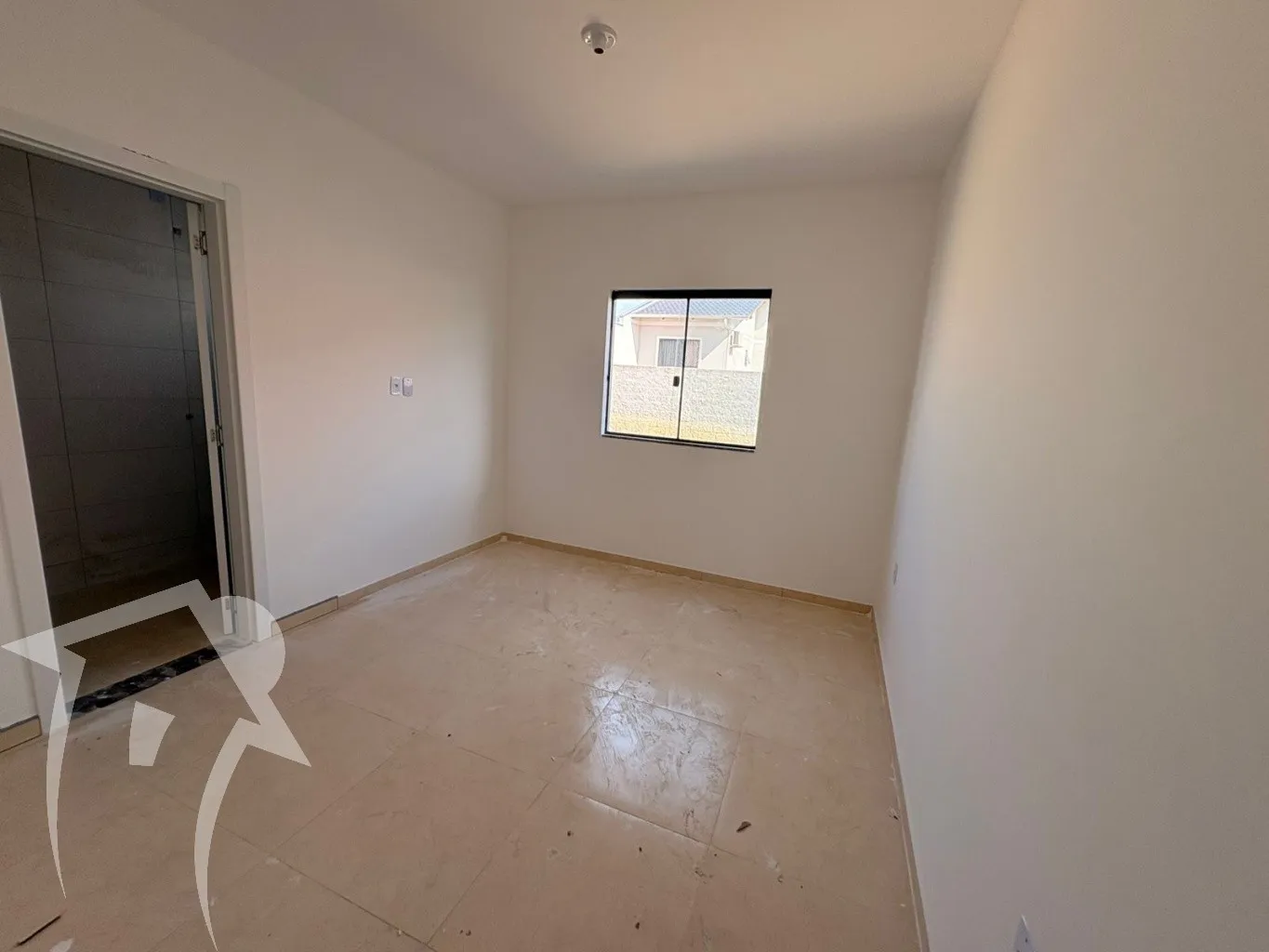 Excelente casa com 2 dormitórios sendo uma suite em ótima localização — foto 7