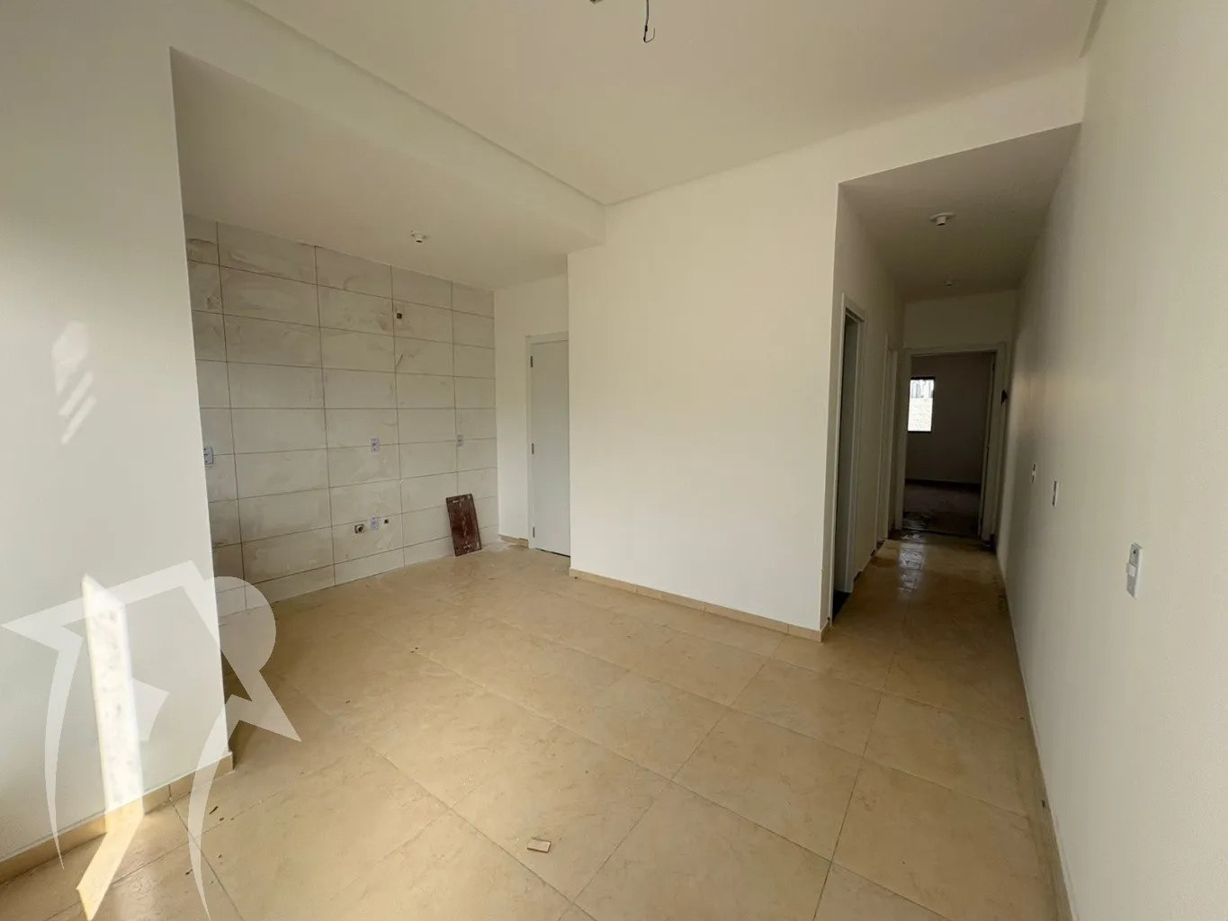 Excelente casa com 2 dormitórios sendo uma suite em ótima localização — foto 3