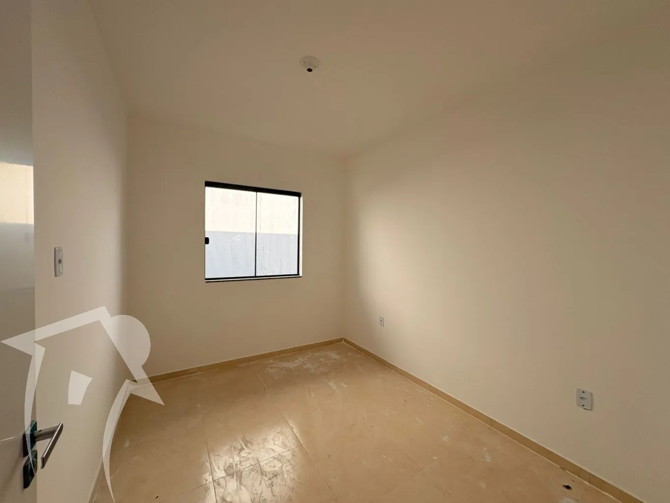 Excelente casa com 2 dormitórios sendo uma suite em ótima localização — foto 5