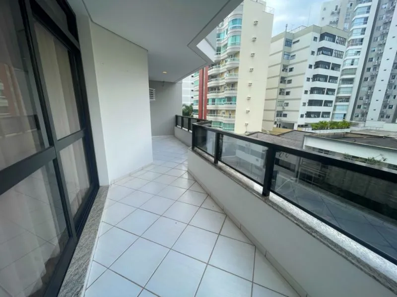 ABELARDO IMÓVEIS - Belíssimo e amplo apartamento de alto padrão no bairro Jardim Blumenau. — foto 7