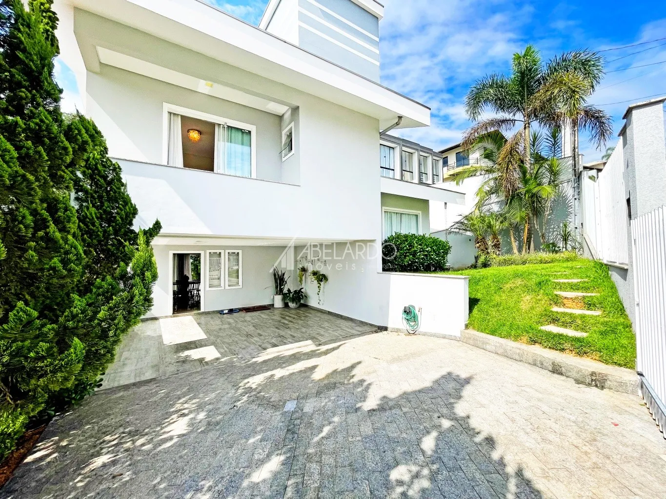 Casa · à venda · 3 quartos · 187m² · Escola Agrícola, Blumenau