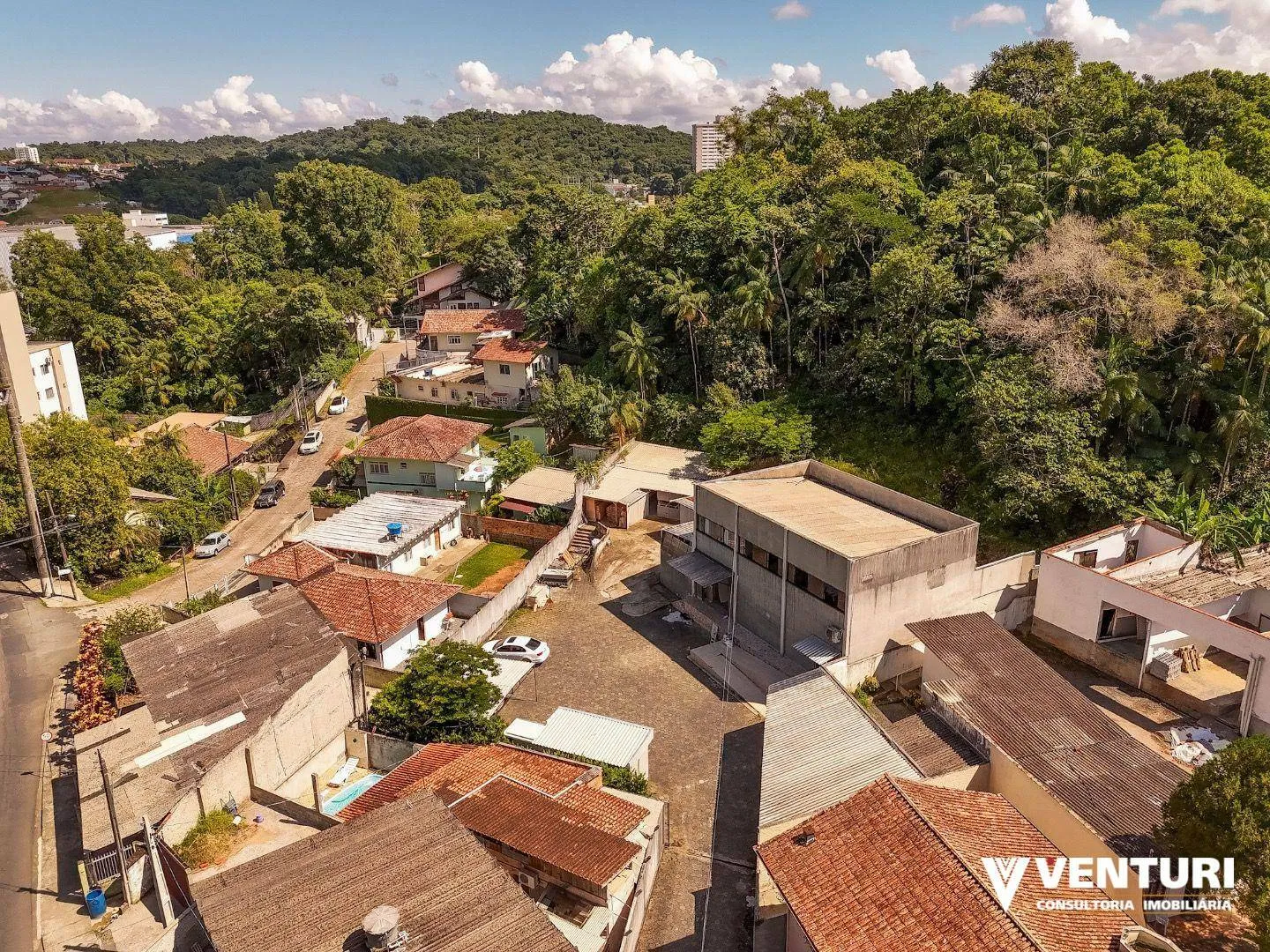 Galpão e apartamento residencial juntos. — foto 7