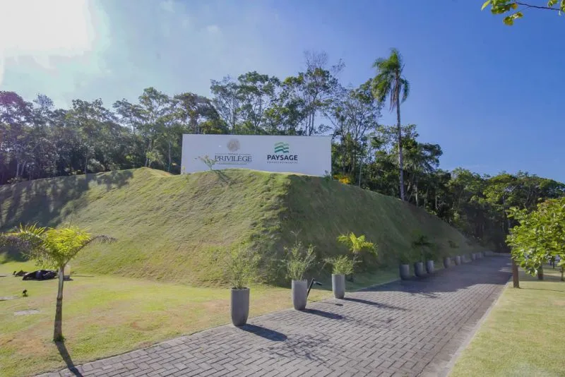Venda lote no Paysage Privilége Condomínio Parque, na Ponta Aguda - foto 1
