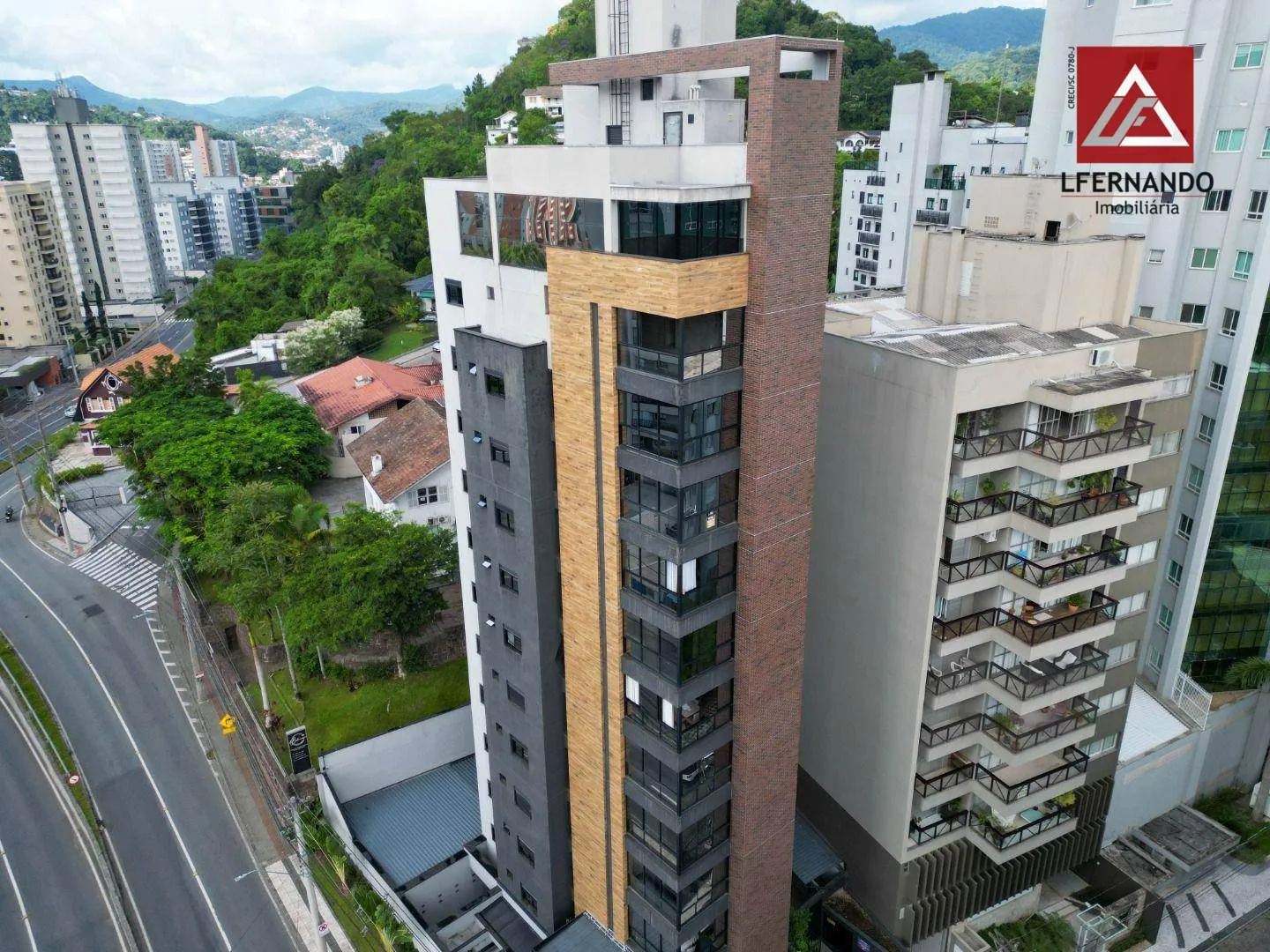 Cobertura duplex com 2 suítes à venda, 181 m por R$ 1.750.000 - Jardim Blumenau - Blumenau/SC - foto 1