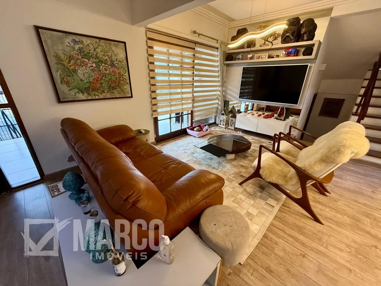 Excelente Casa com 3 Quartos, Piscina e Espaço Comercial no Centro de Pomerode/SC — foto 2