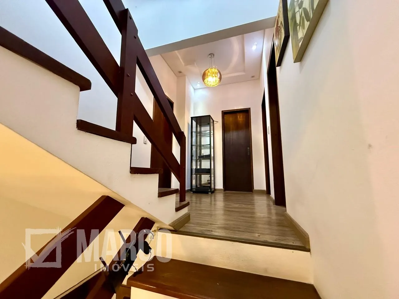 Excelente Casa com 3 Quartos, Piscina e Espaço Comercial no Centro de Pomerode/SC — foto 7