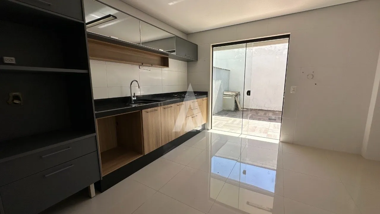 Sobrado geminado com 2 suítes à venda no bairro Bom Retiro em Joinville-SC por R$590.000,00. — foto 7