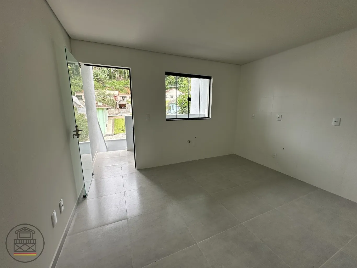Sobrado com 2 suites no bairro Tribess. — foto 7
