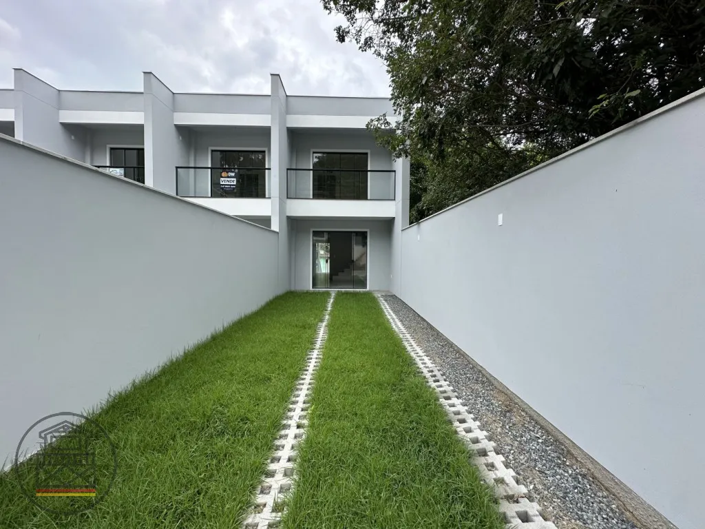 Sobrado com 2 suites no bairro Tribess. — foto 3
