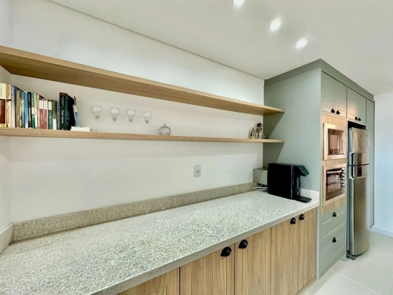 Sobrado Totalmente Mobiliado com Suíte e Amplo Espaço nos Fundos! — foto 5