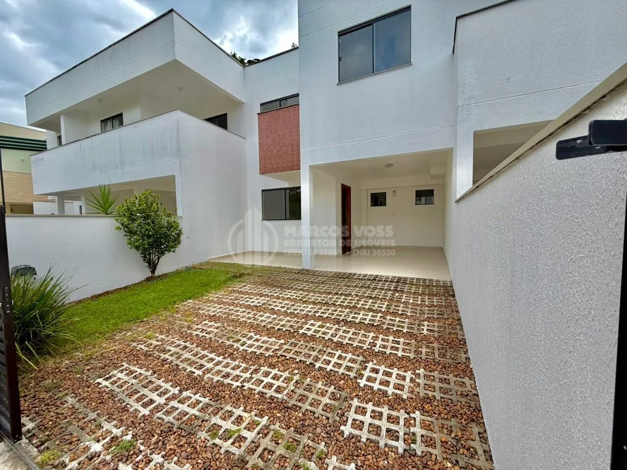 Sobrado com 3 Quartos na Velha — foto 2