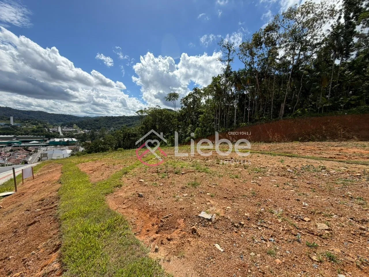 Terreno Lindo no Residencial Hannover no Centro de Pomerode com 450,00m fazendo frente em 15,06 metros. — foto 6
