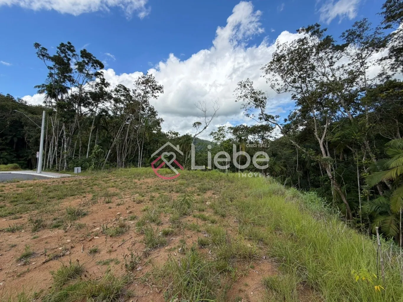 Terreno Lindo no Residencial Hannover no Centro de Pomerode com 693,87m fazendo frente em 27,76 metros. — foto 5