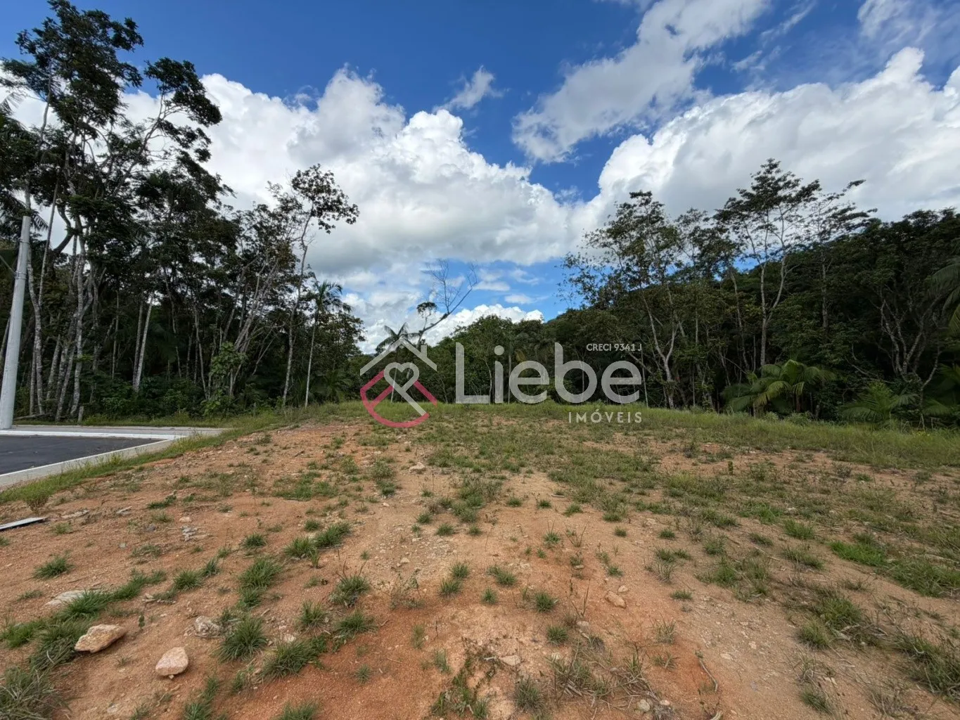 Terreno Lindo no Residencial Hannover no Centro de Pomerode com 693,87m fazendo frente em 27,76 metros. — foto 6