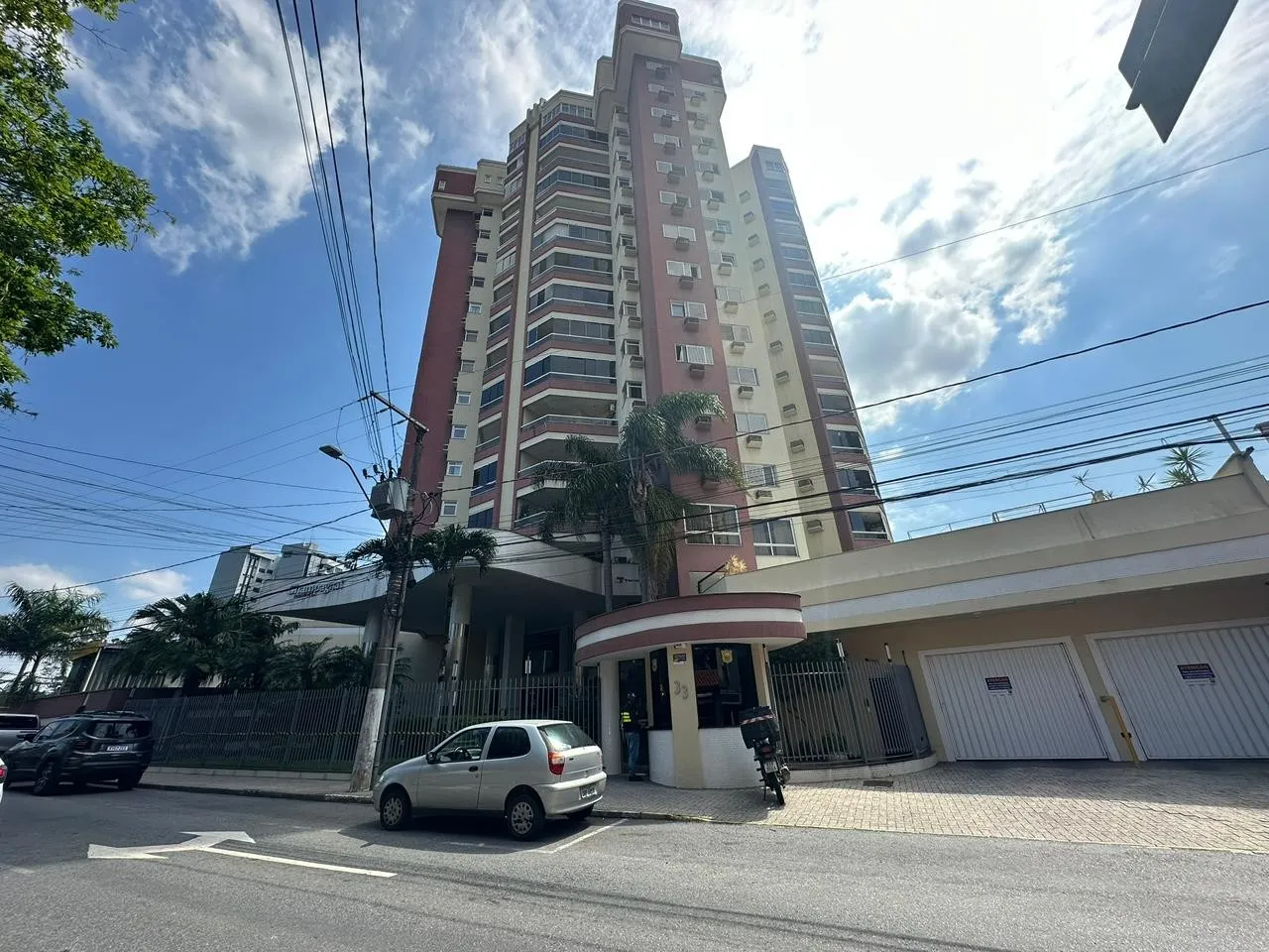 Apartamento disponível para locação no Bairro Ponta Aguda - foto 1