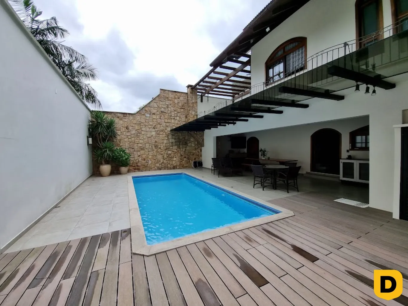 Residência com 3 dormitórios no Valparaiso - foto 1