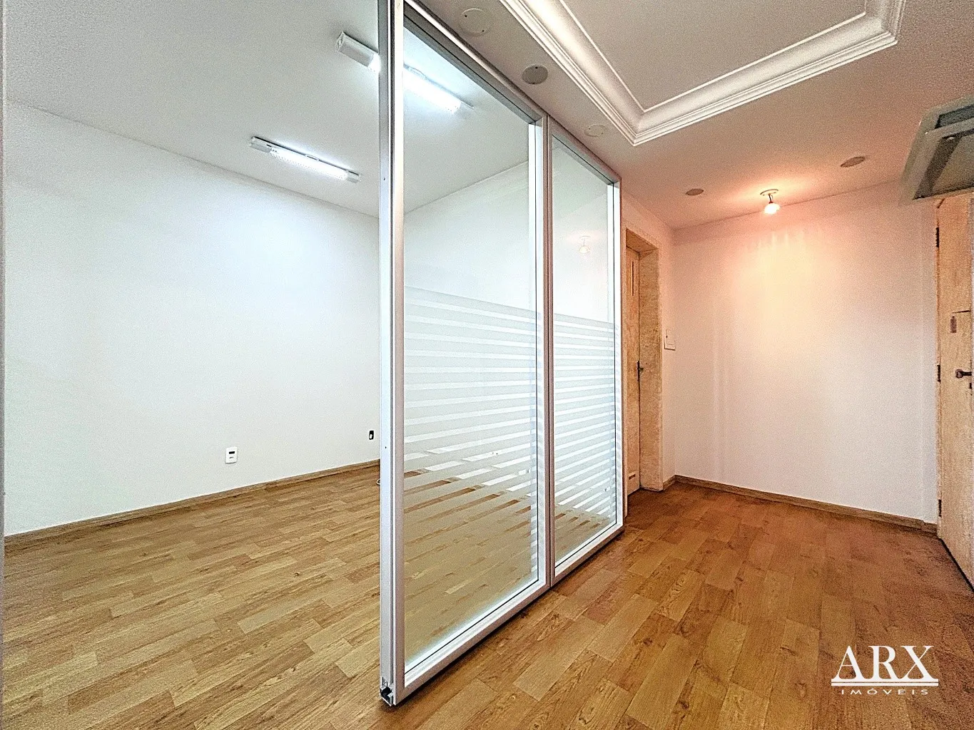 Sala Comercial no Edifício Getúlio Vargas - Centro de Blumenau — foto 5