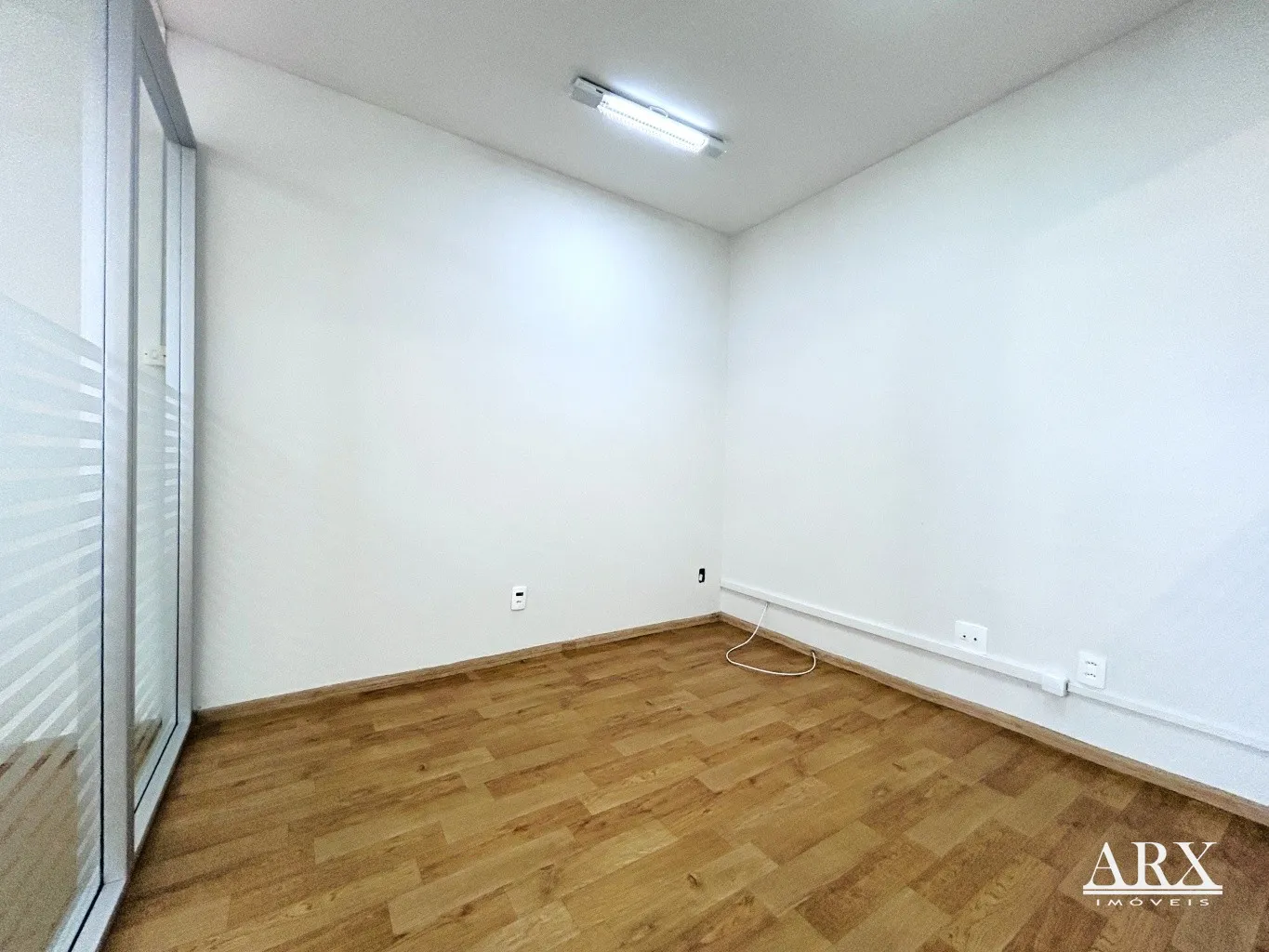 Sala Comercial no Edifício Getúlio Vargas - Centro de Blumenau — foto 6