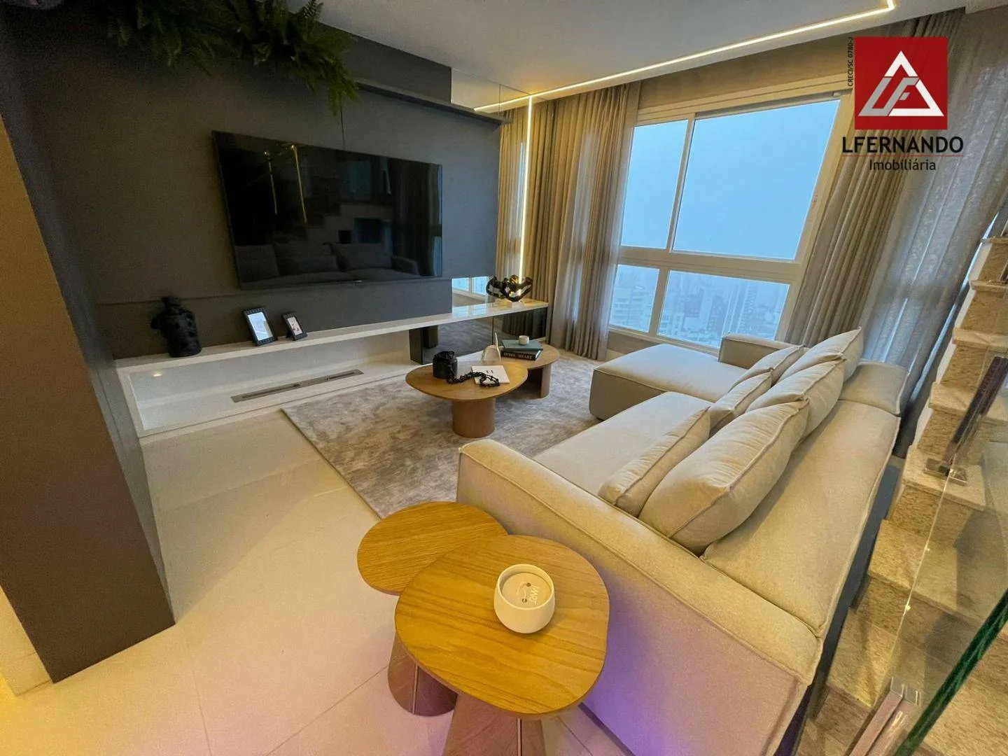 Cobertura duplex mobiliada com 4 suítes à venda, 241 m por R$ 7.900.000 - Centro - Balneário Camboriú/SC — foto 2