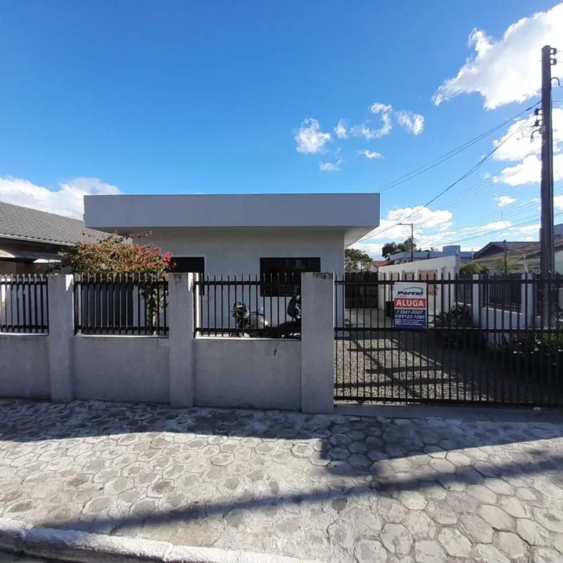 Casa disponível para venda no Centro, em Balneário Piçarras/SC. (Cód.: 21997) — foto 2