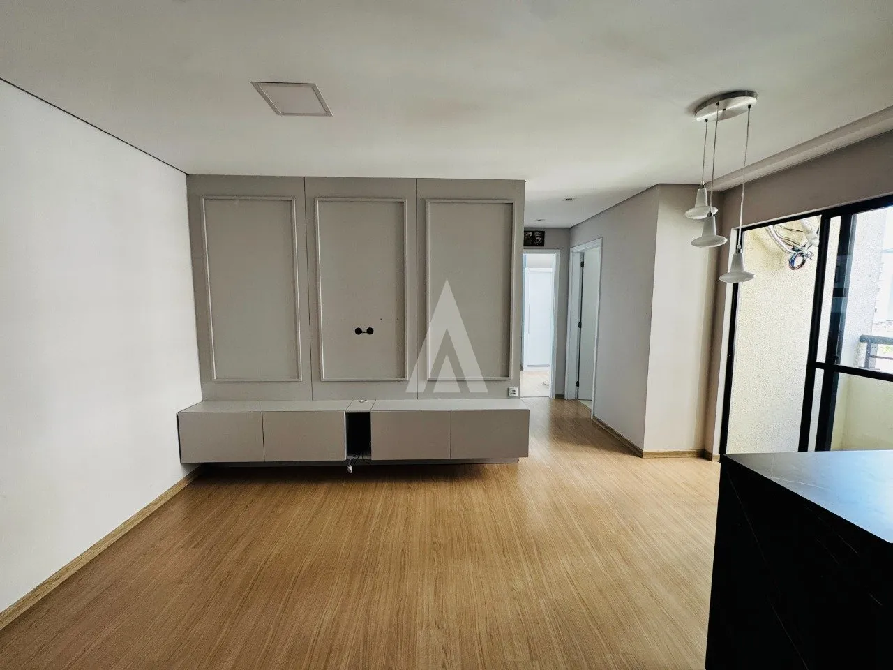 Apartamento Semi- mobiliado com 2 dormitórios à venda no bairro Saguaçu, em Joinville/SC, pelo valor de R$ 365.000,00. — foto 2
