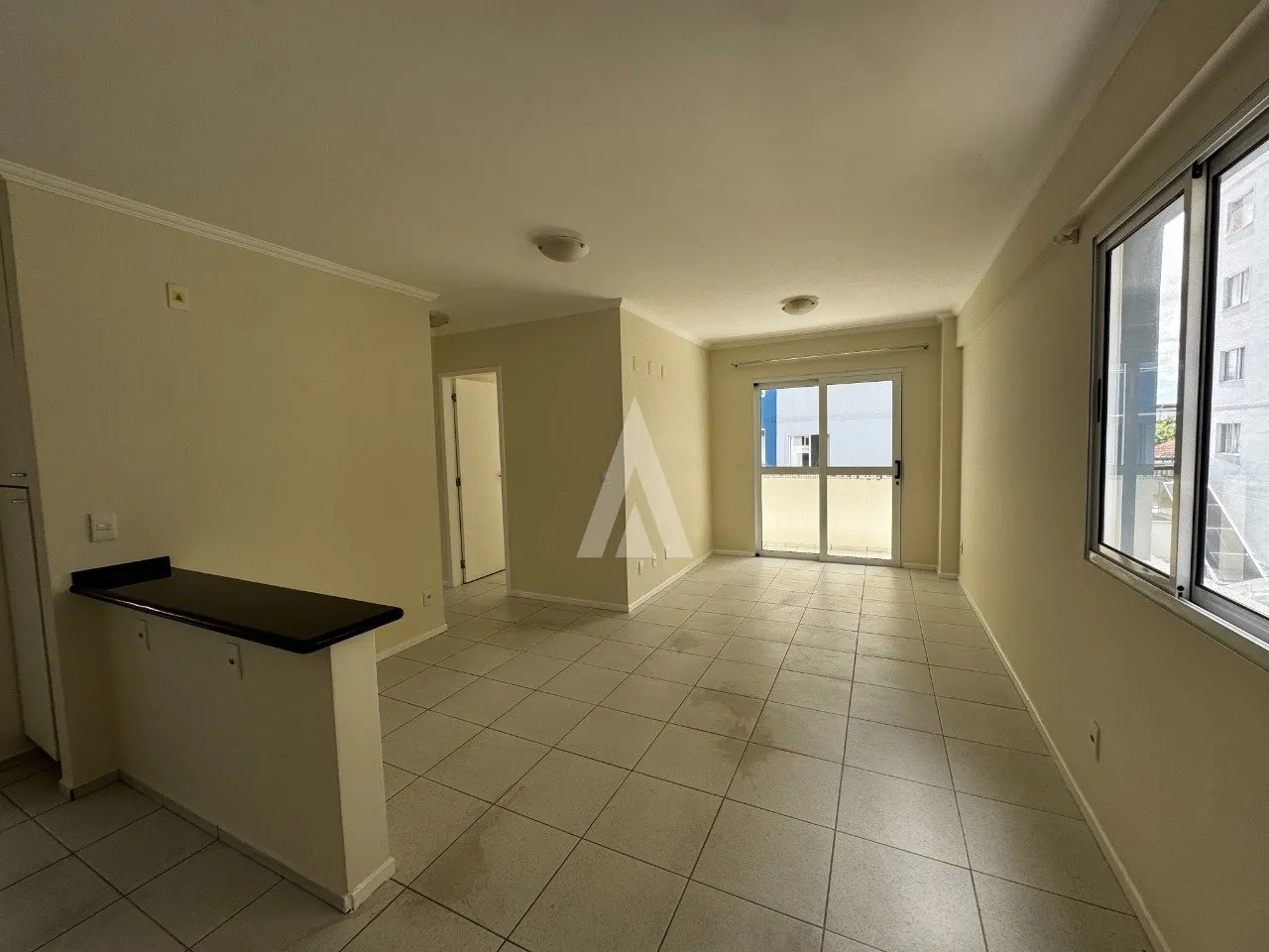 Apartamento com 3 quartos à venda no bairro Bucarein em Joinville-SC por R$370.000,00. - foto 1
