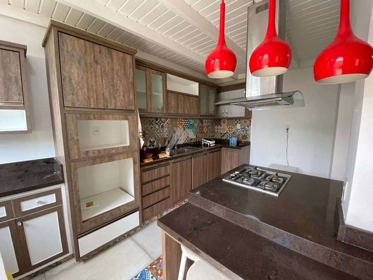 Casa com 5 Quartos para Alugar Lagoa da Conceição Florianópolis — foto 3