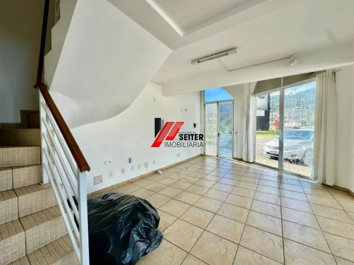 Sala Comercial para Alugar na Lagoa da Conceição em Florianópolis - foto 1