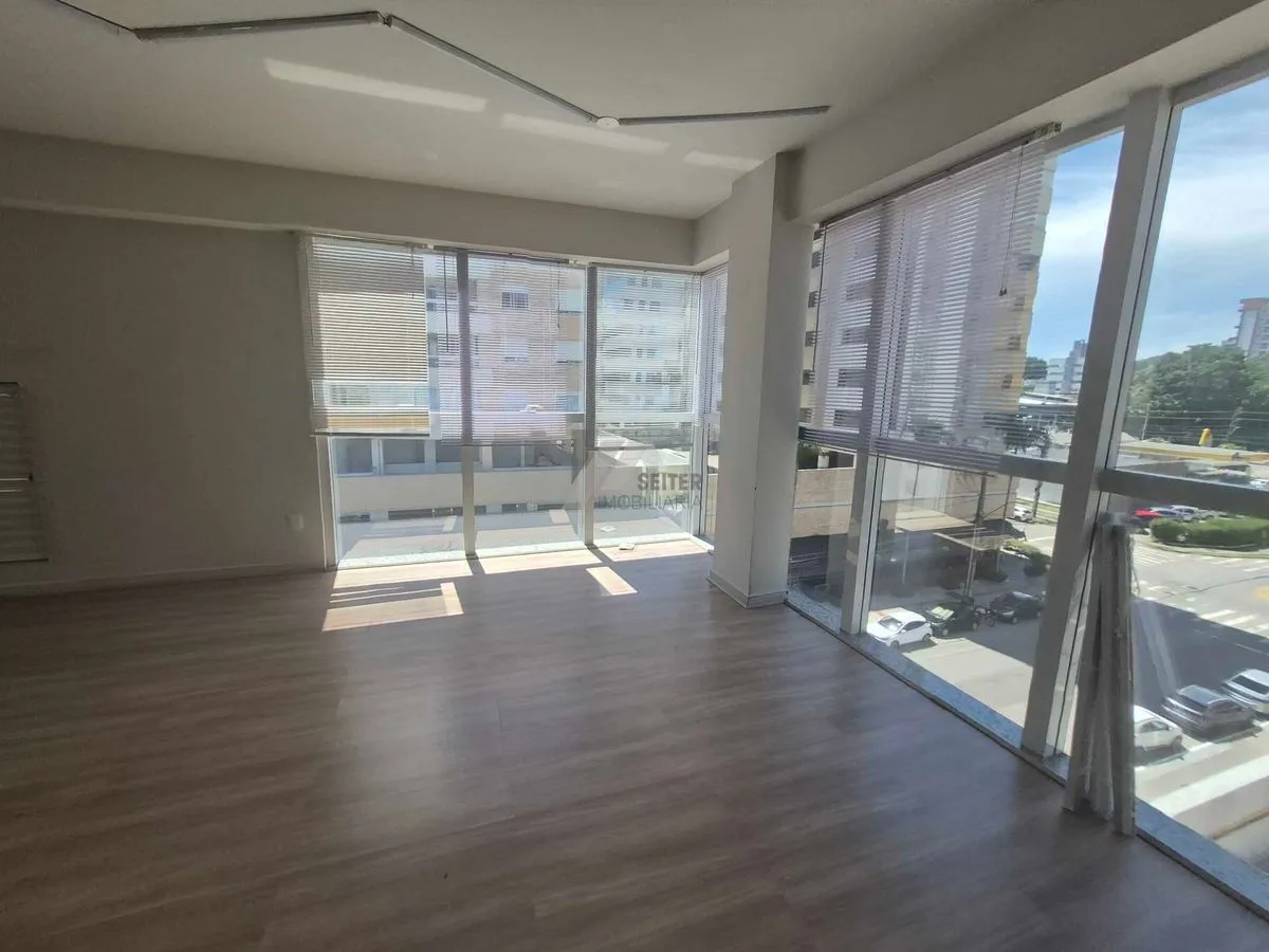 Sala comercial para locação no Itacorubi com 37 m2 de área — foto 2