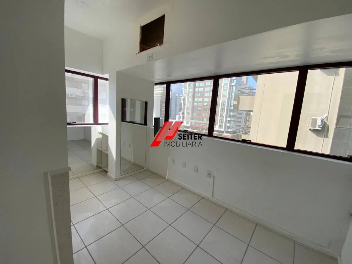 Sala comercial para locação centro de florianópolis rua dom jaime camara - foto 1