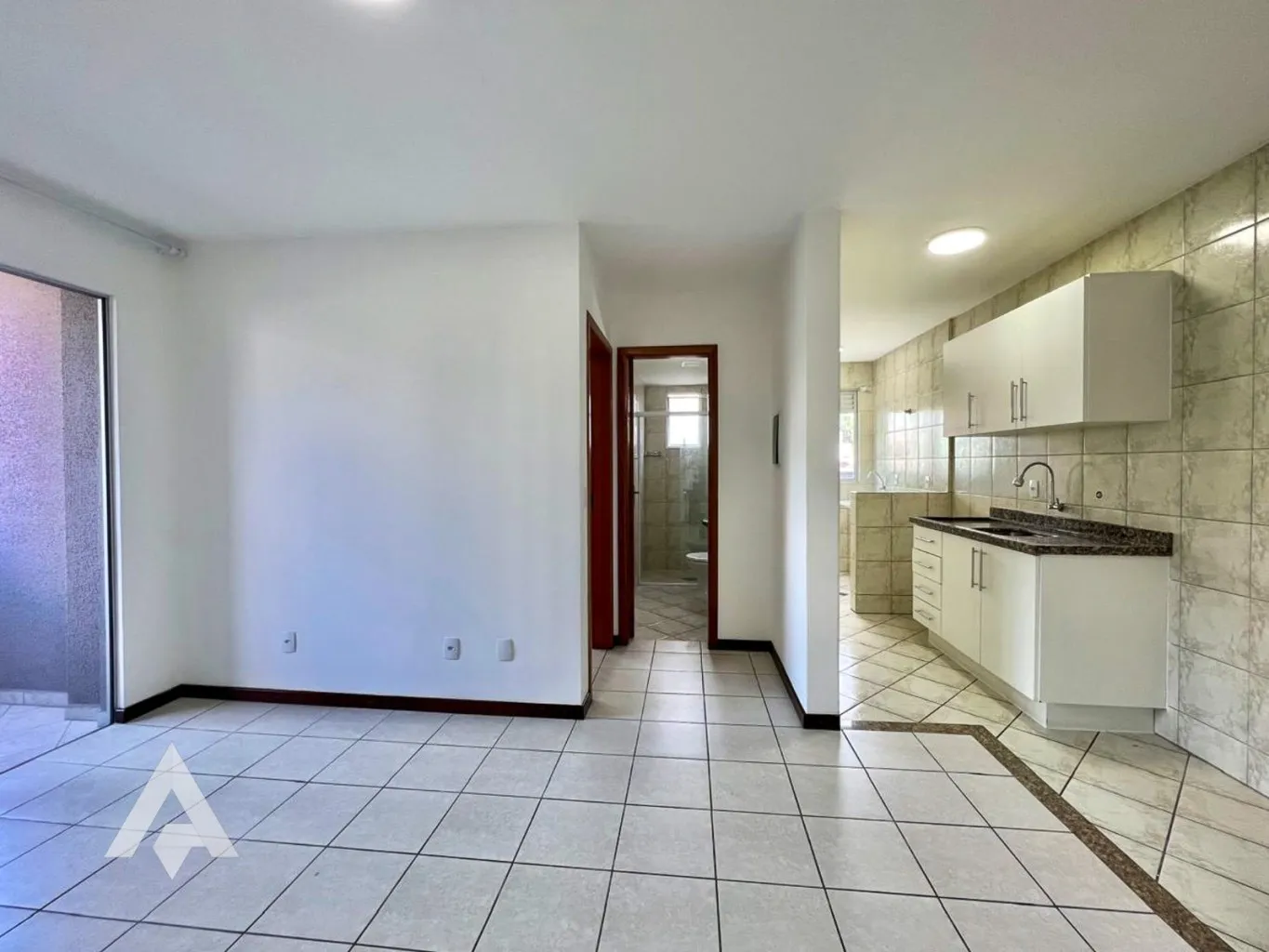 Apartamento com 1 dormitório para locação por R$ 1.900,00 - Bairro Vila Nova - Blumenau/SC - foto 1