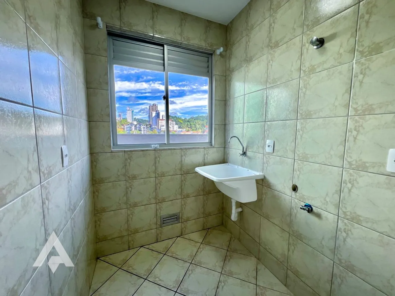 Apartamento com 1 dormitório para locação por R$ 1.900,00 - Bairro Vila Nova - Blumenau/SC — foto 5