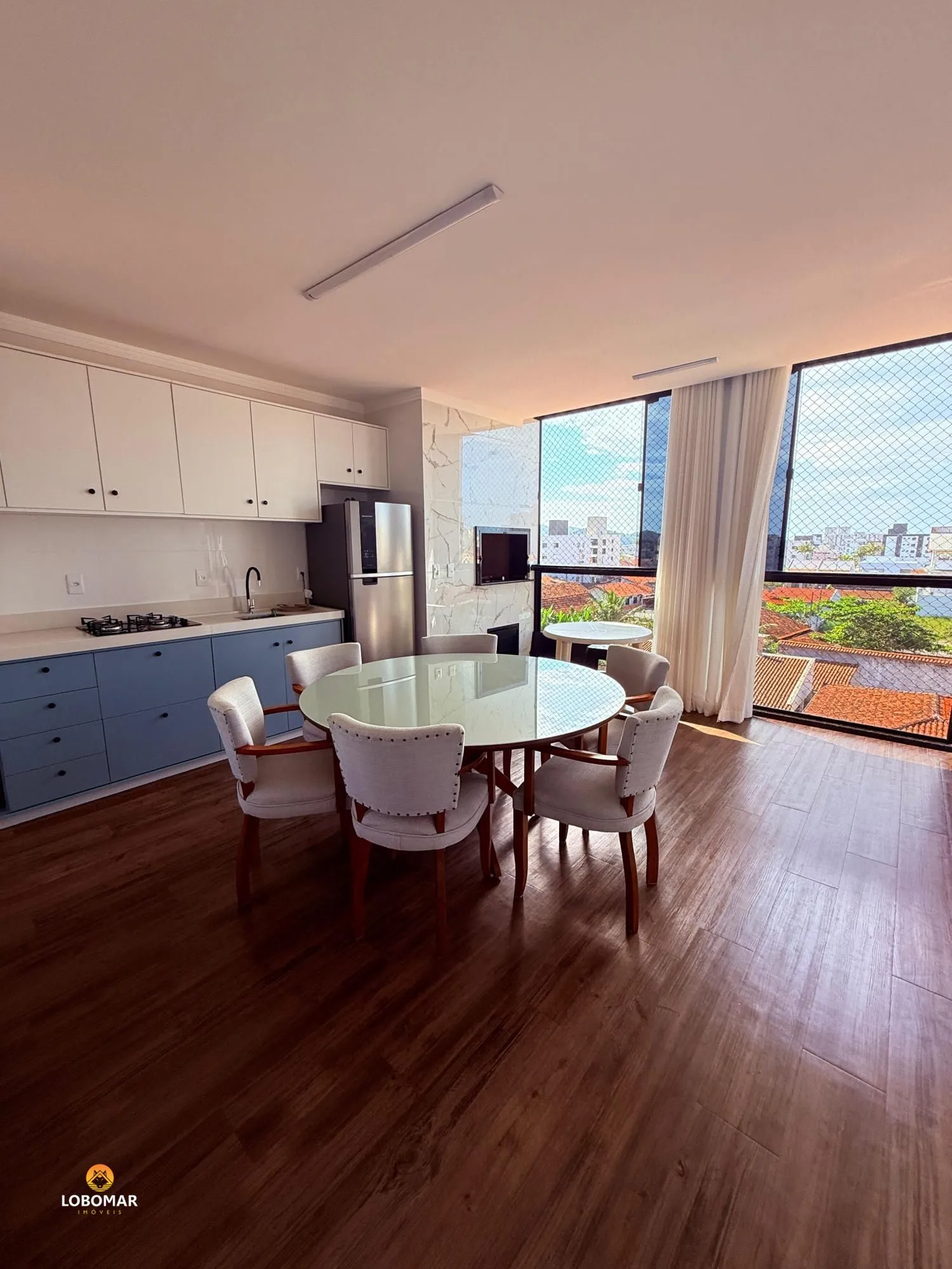 Apartamento mobiliado com 1 suíte + 2 dorm, a 200m do mar em Itajuba - Barra Vel - foto 1